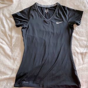 Nike Women’s Active Shirt